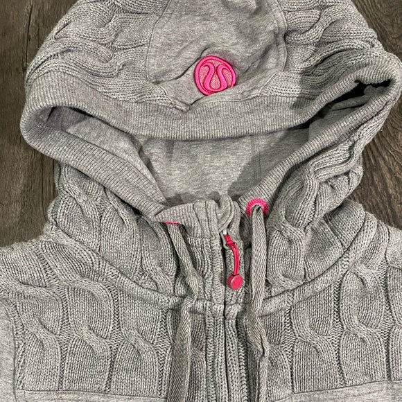 LULULEMON Fireside Cable Knit Hoodie - Picture 3 of 5